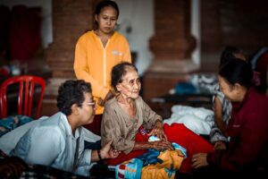 InJourney Salurkan Ratusan Paket Bantuan untuk Korban Banjir di Bali