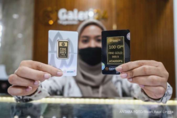 Harga Emas Antam Turun: Cek Daftar Harga Terbaru Hari Ini!