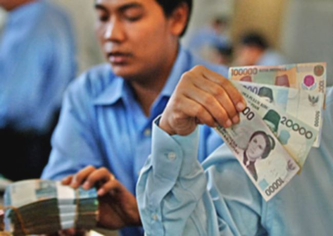 Bedah Jenjang Karir Perbankan: Peluang, Tantangan, dan Prospek Gaji