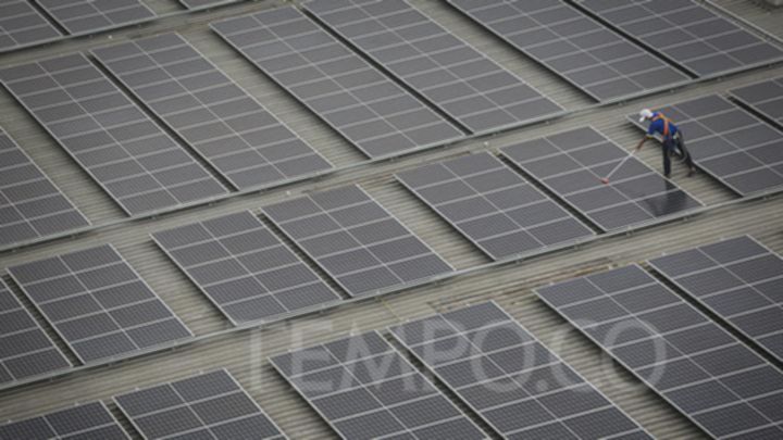 IESR: Bebaskan Bea Masuk Bahan Baku, Dongkrak Investasi PLTS