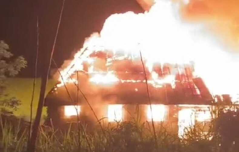 Canduang Berduka: Api Hanguskan Rumah, Kerugian Puluhan Juta