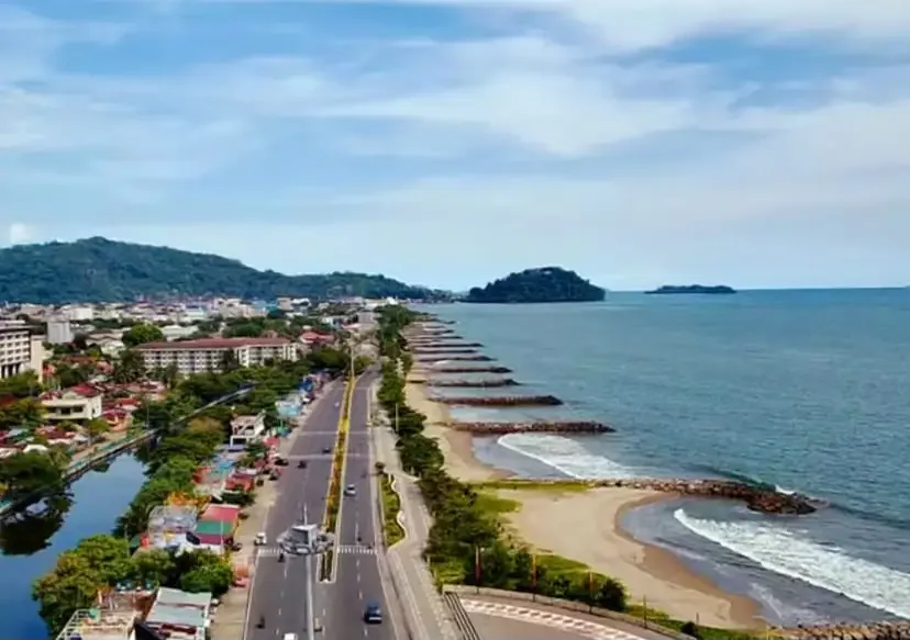 Padang Hadapi Panas Ekstrem, Warga Diminta Lindungi Diri