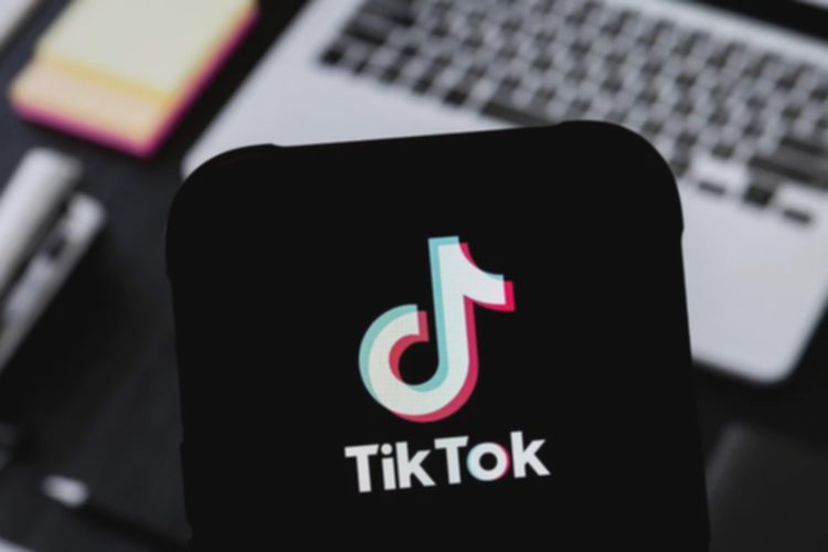 Kominfo Bekukan TikTok Shop: Regulasi E-commerce Jadi Sorotan?