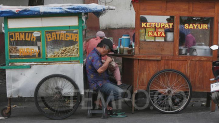 Warteg dan Kosmetik Bersertifikat Halal: Tenggat Oktober 2026!