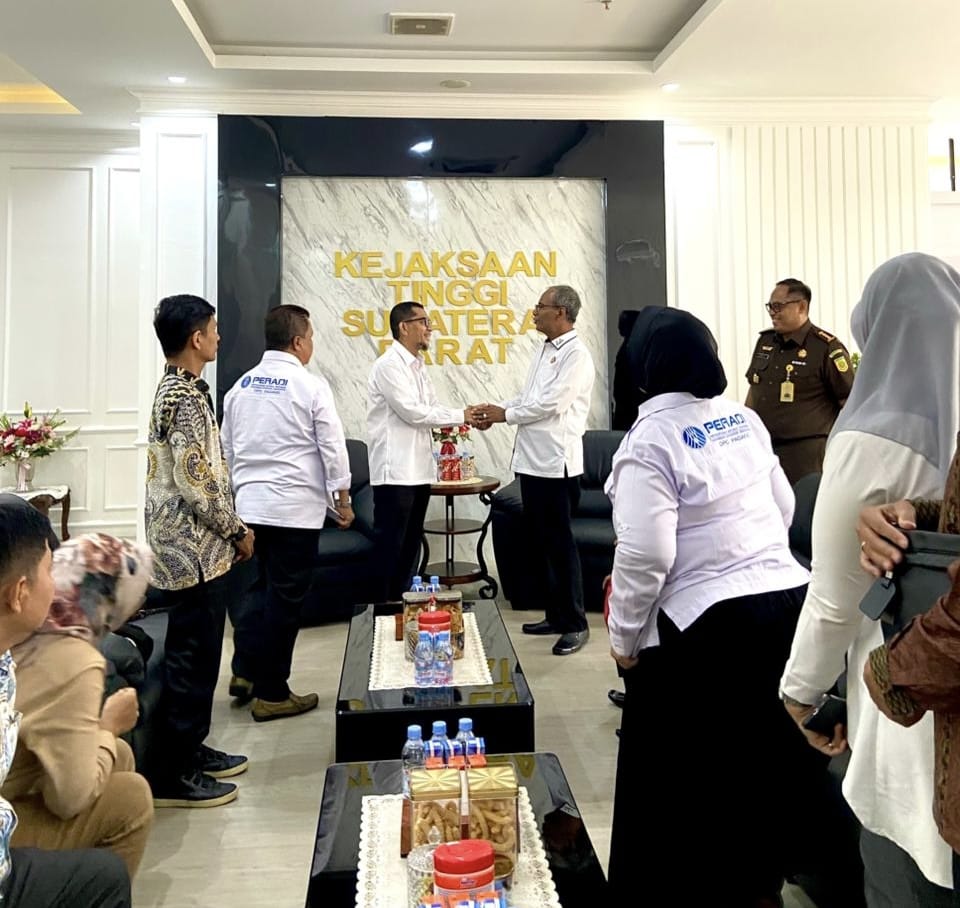 Kejati Sumbar dan Peradi Padang Bangun Integritas Hukum