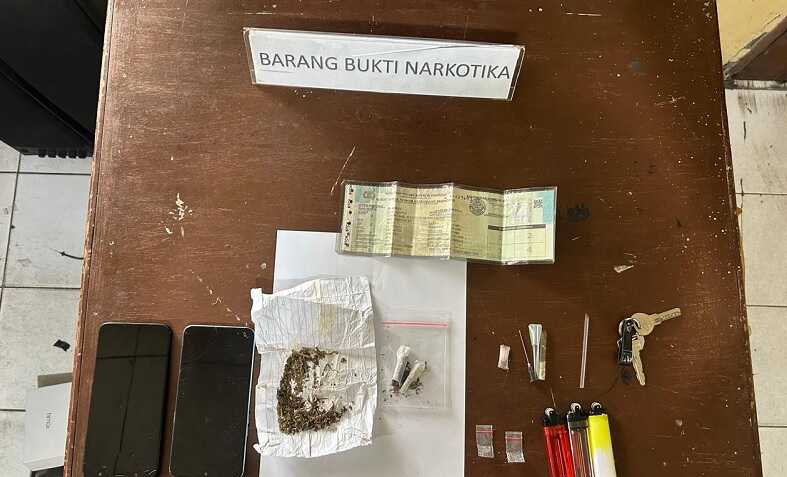 Polisi Tangkap Ayah dan Anak, Narkoba Diamankan