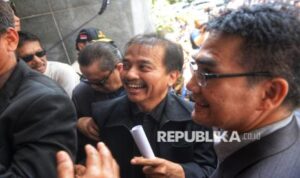 Roy Suryo Hadapi 134 Pertanyaan Polisi Soal Ijazah