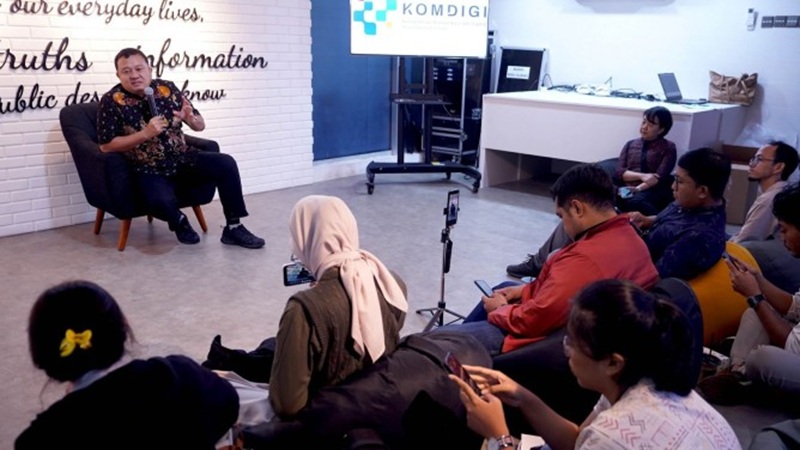 Kominfo Perangi Scam, Perketat Identitas, Lindungi Konsumen