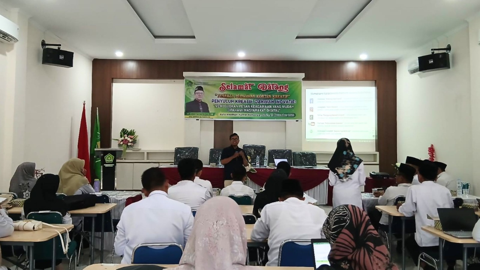 Kemenag Pessel Latih Humas KUA, Madrasah Berdakwah Digital