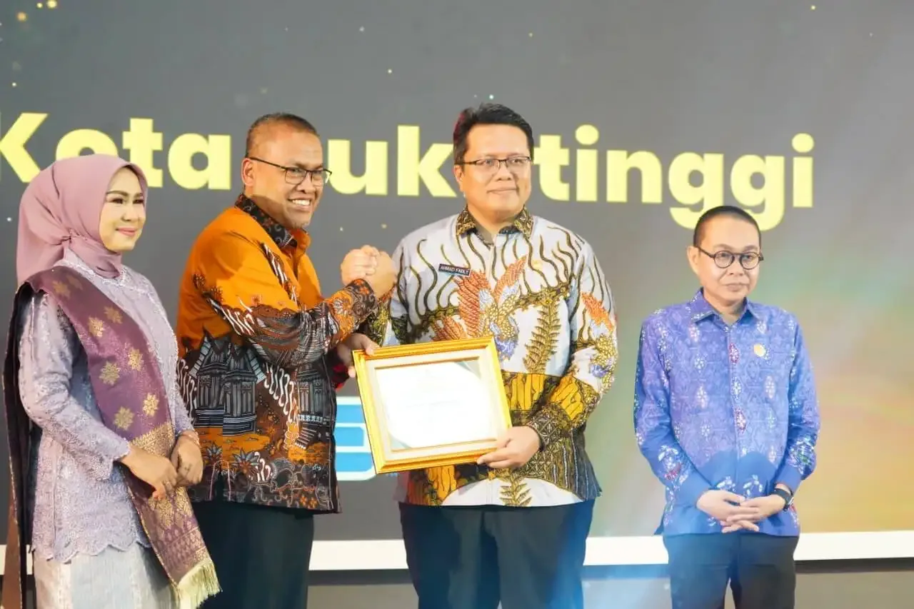 Tanah Datar Raih Penghargaan, Buktikan Komitmen Keterbukaan Informasi