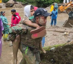 Longsor Padang Panjang Renggut Nyawa, TNI Terlibat Evakuasi