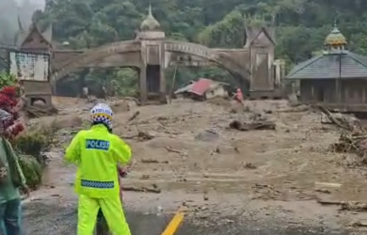 DPR Desak Pemerintah Tetapkan Bencana Nasional di Sumatra