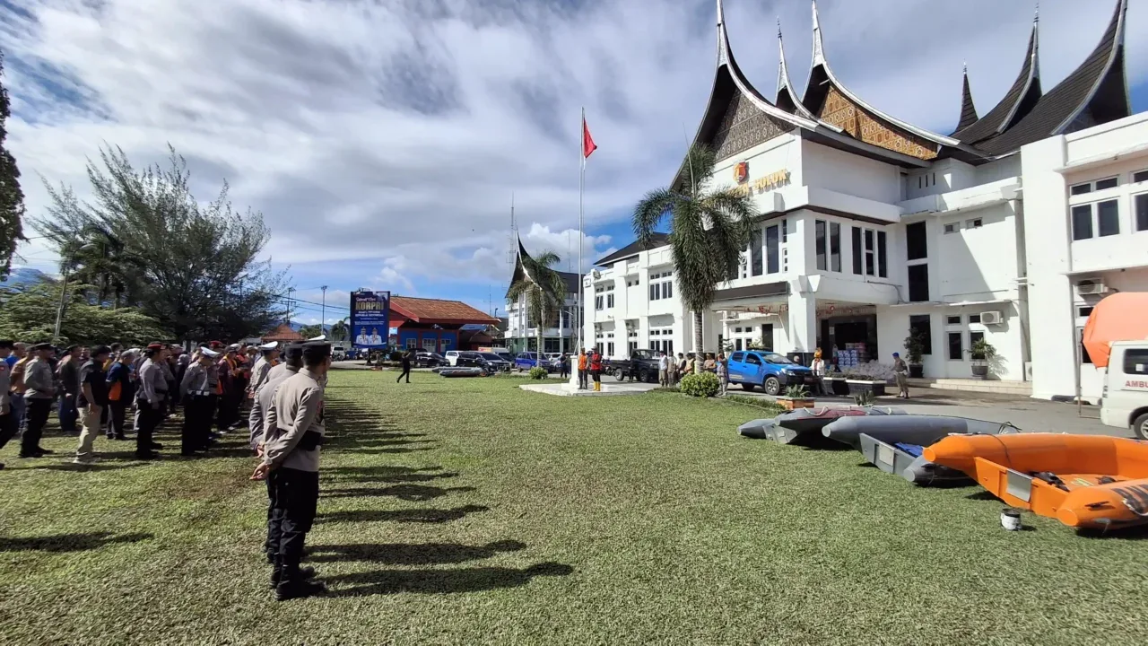 Solok Berduka: Banjir Bandang Landa, Ribuan Warga Mengungsi