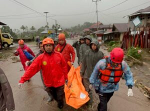 SAR Evakuasi Korban Galodo Malalak, Agam; Data Terus Bergerak