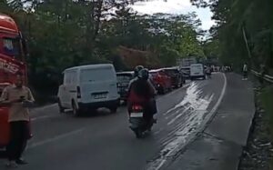 Sitinjau Lauik Macet Parah, Muhammadiyah Sumbar Mendesak Pemerintah