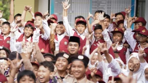 Wali Kota Solok Sambangi, Pelajar Kampung Jawa Bersukacita