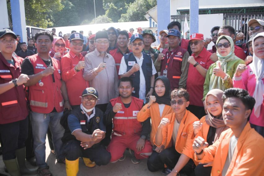 Jusuf Kalla Tinjau Padang, Perintahkan PMI Percepat Penanganan Bencana