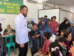 Baznas Padang Khitan Ribuan Anak, Warga Antusias Mendaftar