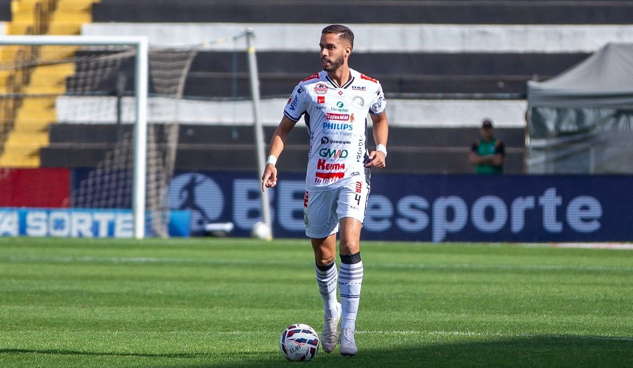 Bek Kolombia Merapat, Semen Padang Perkuat Lini Belakang