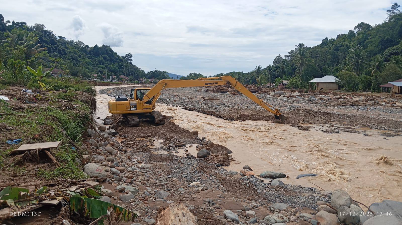 Padang Tetapkan Zona Merah, Cegah Banjir Susulan Ancam Warga