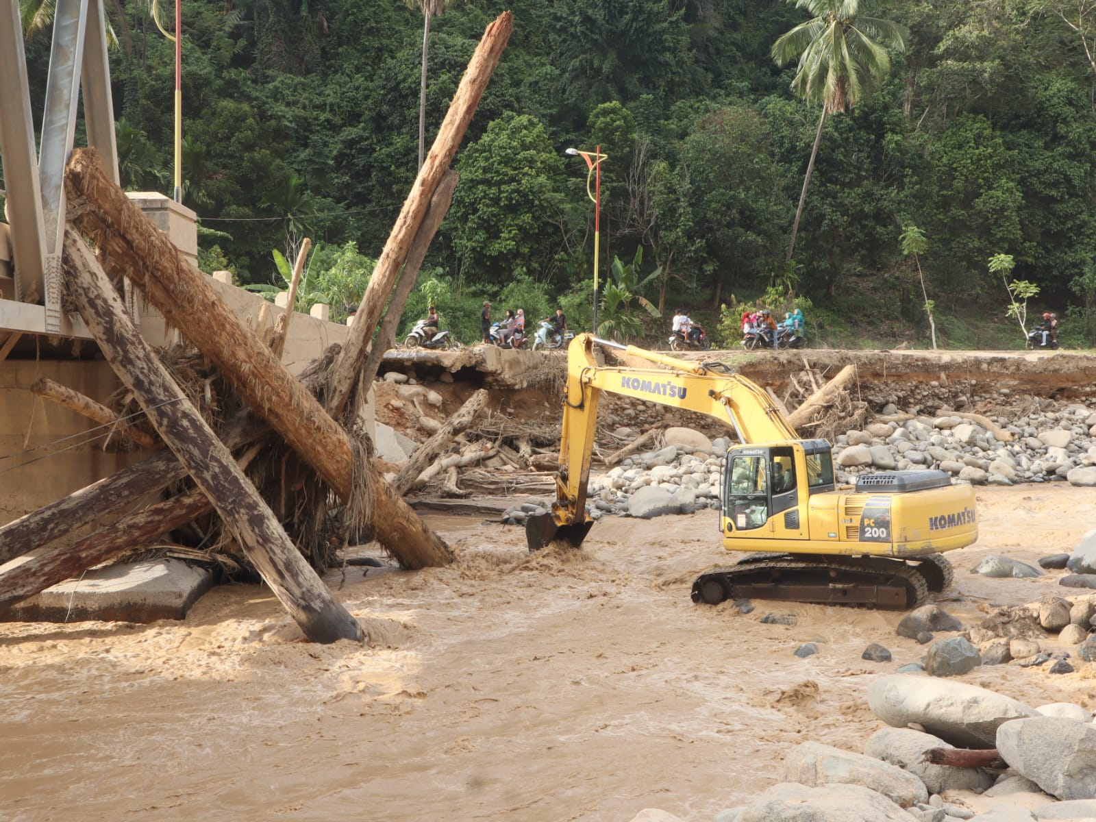 kementerian-pu-kebut-normalisasi-sungai-batang-kuranji-pascabencana