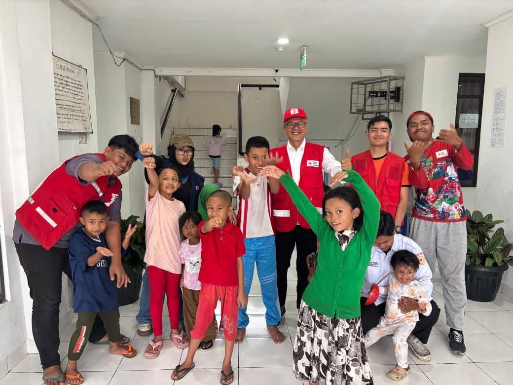 PMI Padang Panjang Pulihkan Warga, Salurkan Logistik Pascabencana