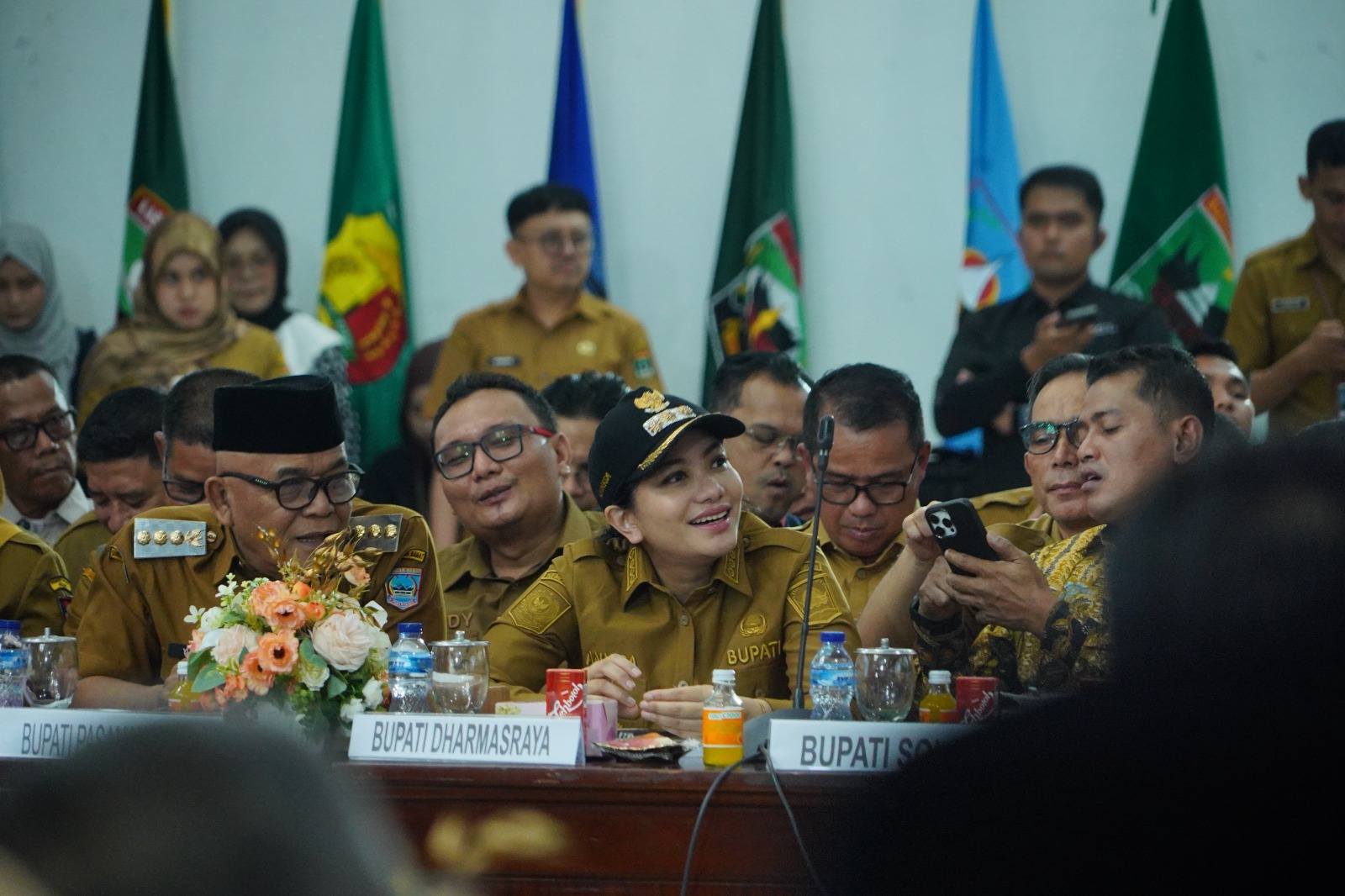 Bupati Dharmasraya Paparkan Dampak Banjir, Minta Percepatan Penanganan