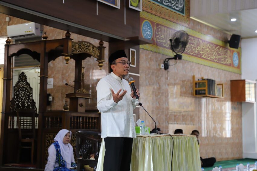 Wawako Padang Gerakkan Smart Surau, Kuatkan Umat