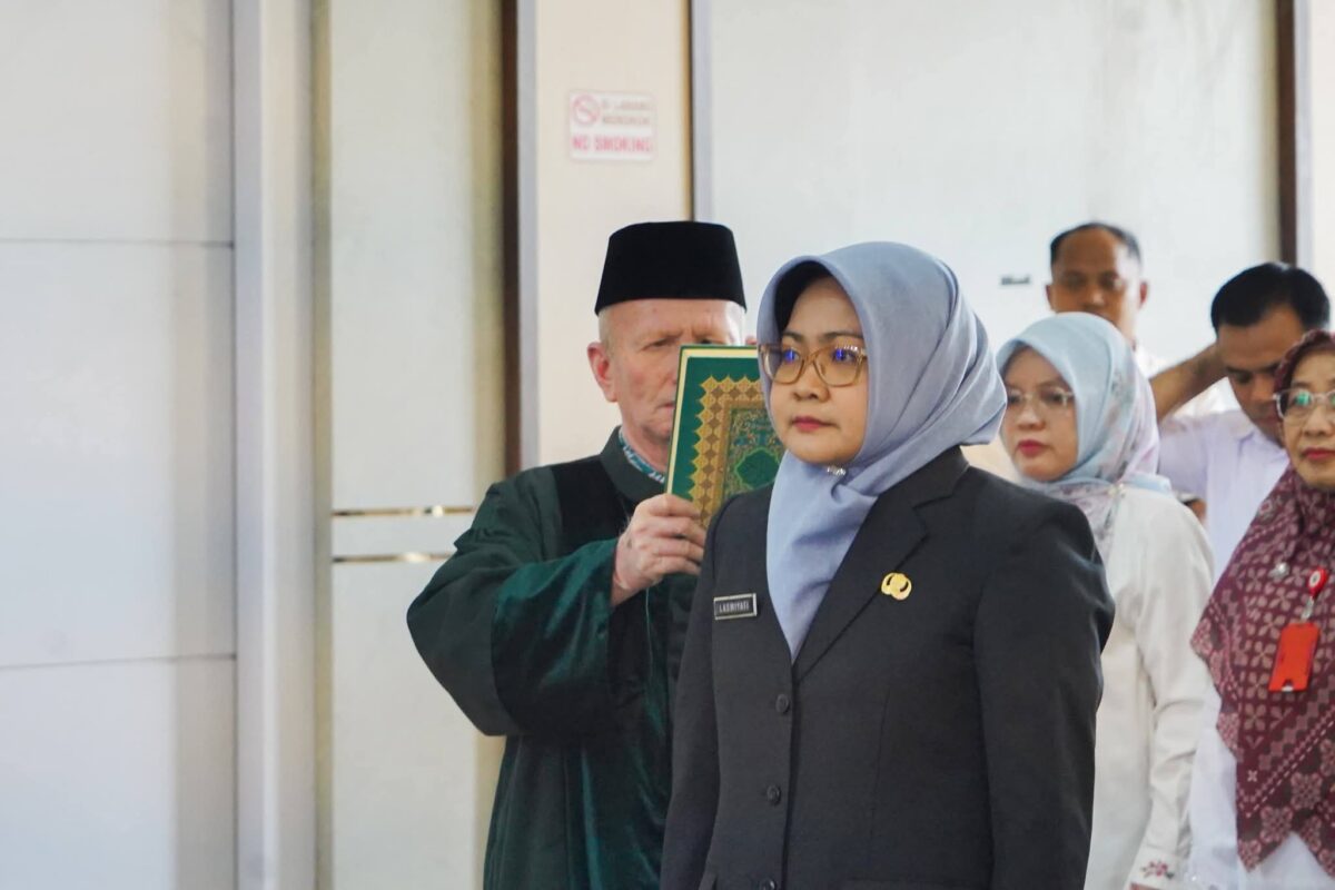 Bupati Dharmasraya Lantik Kadis Pertanian, Fokus Kesejahteraan Petani