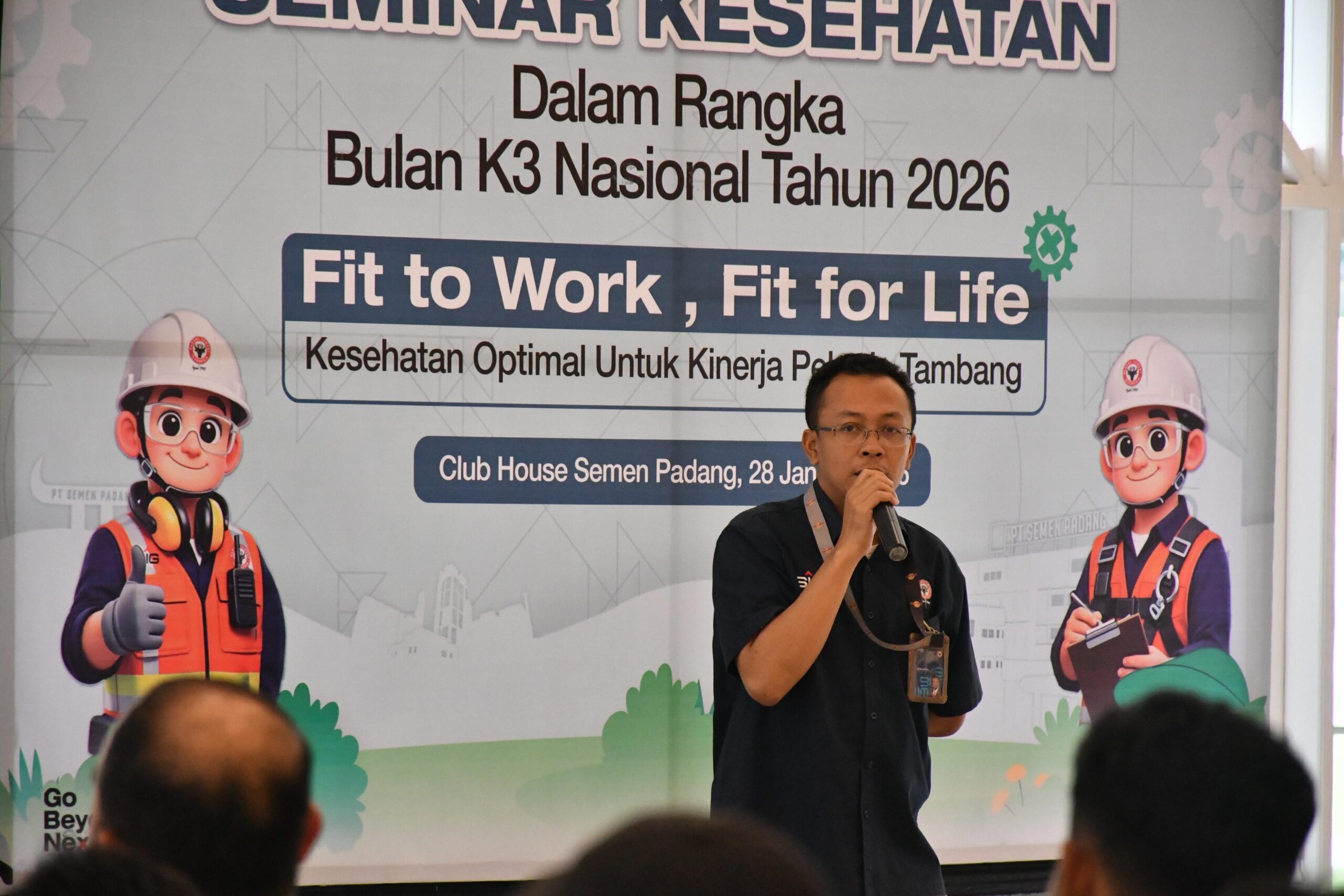 Semen Padang Gelar Seminar, Tingkatkan Kesehatan Pekerja Tambang