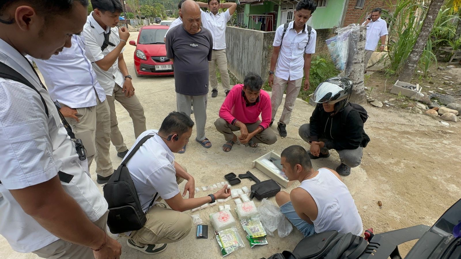 BNNP Sumbar Sikat Pengedar, Amankan 2,8 Kg Sabu