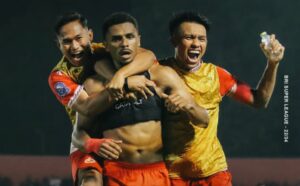 Semen Padang Bangkit, Paksa Malut United Bermain Imbang