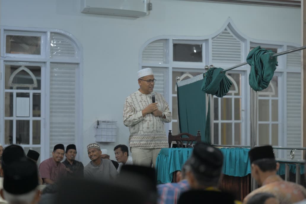 Sekda Gulirkan Program Prioritas, Sentuh Masyarakat Sijunjung Saat Ramadan