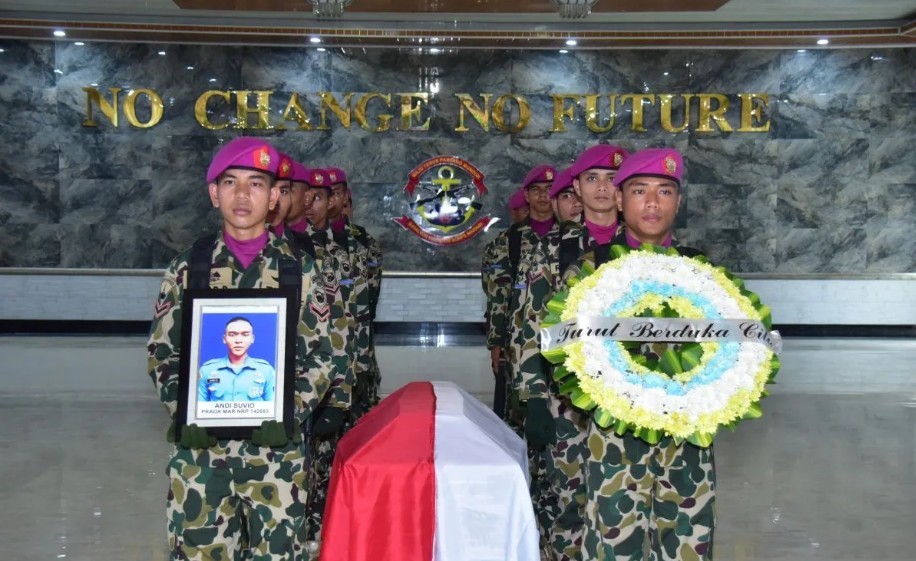 TNI AL Serahkan Jenazah Prajurit Gugur di Papua