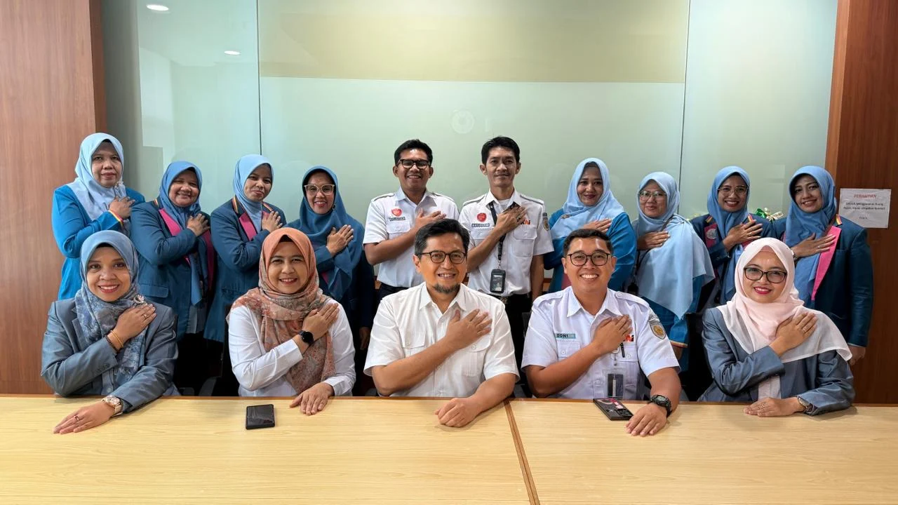 Semen Padang dan KAI Bersinergi, Sehatkan Pekerja Transportasi