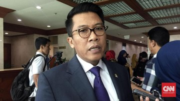 Pemerintah Pertahankan Harga BBM, DPR Usulkan Windfall Tax