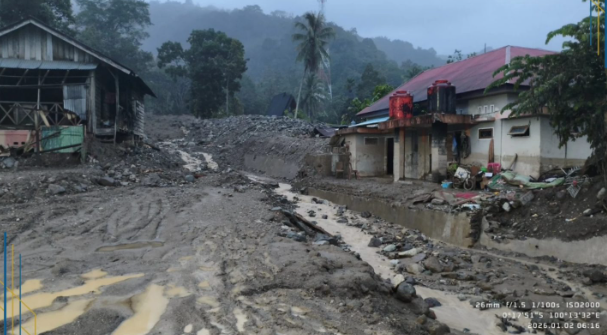 Pemkab Agam Salurkan Rp11,7 Miliar untuk Ribuan Korban Bencana Banjir Bandang