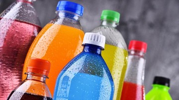 plastik-langka,-industri-minuman-kaji-beralih-kembali-pakai-botol-kaca