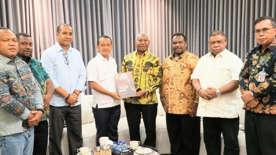 Gubernur Papua Barat Tagih Realisasi PI 10 Persen Migas