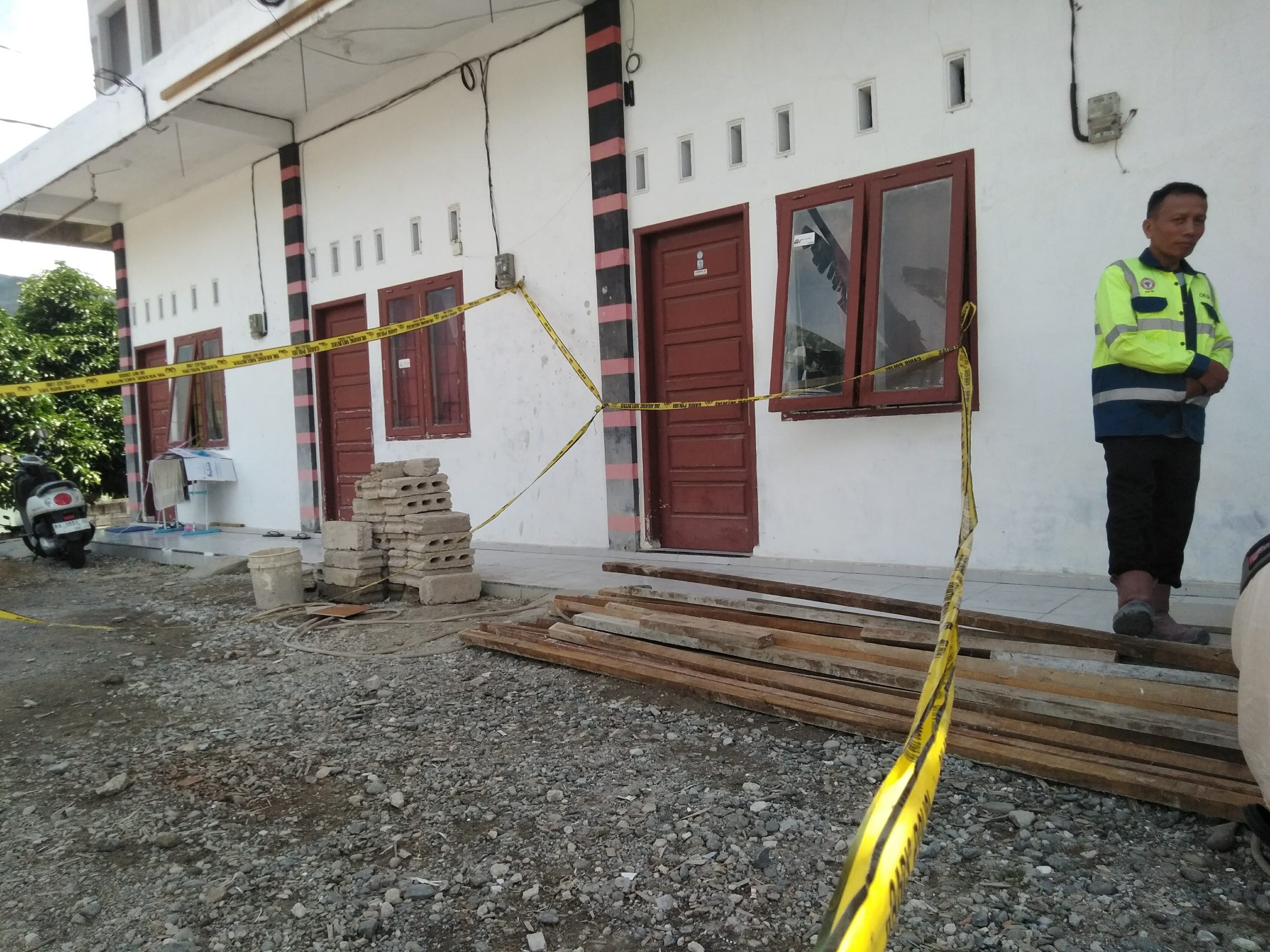 Geger Mahasiswa di Padang Meninggal di Kamar Kos, Diduga Bunuh Diri dan Tubuh Menghitam