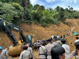 Polemik Eksekusi Lahan Flyover Sitinjau Lauik, Kuasa Hukum Kaum Suku Jambak Sebut Potensi Cacat Hukum