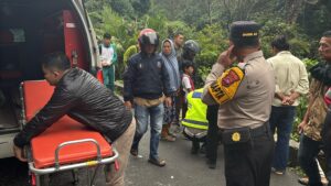 Tujuh Korban Terperosok Jurang Lembah Anai, Ada Patah Tulang