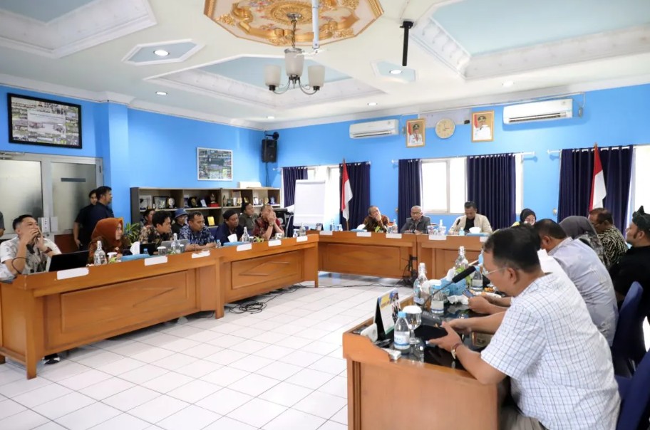 DPRD Jabar Kaji Raperda Air, Soroti Pajak dan Krisis Distribusi