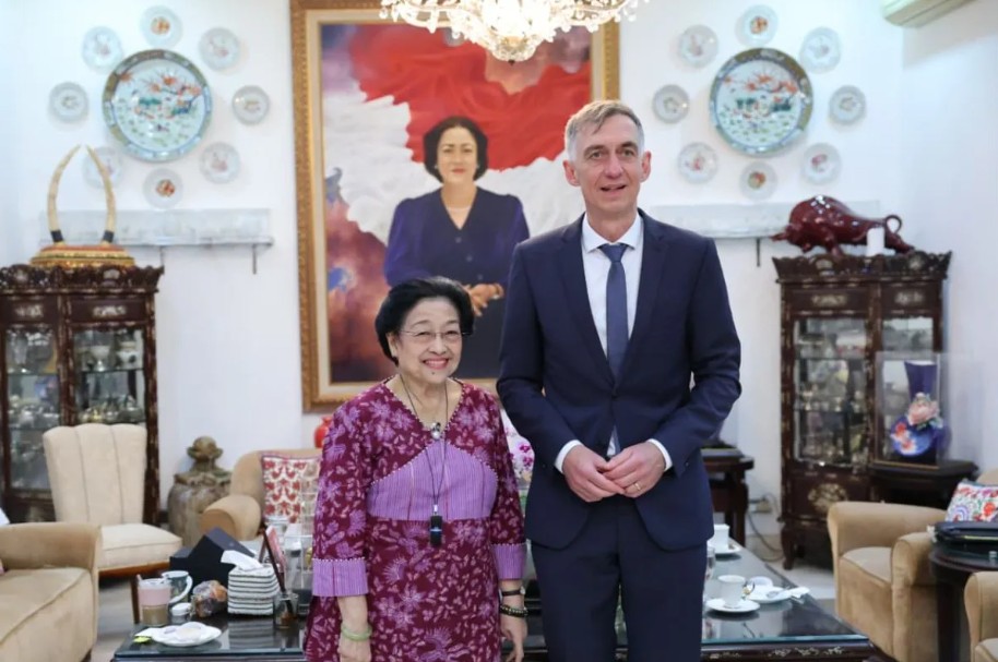 Megawati Bahas Geopolitik Global Bersama Dubes Jerman di Menteng
