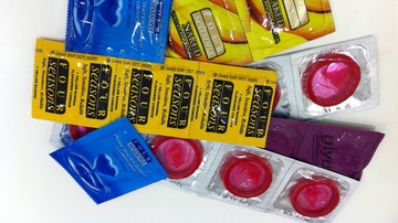 Perang Iran- AS-Israel Dorong Harga Kondom Naik