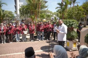 Fadly Amran Lepas 312 Mahasiswa UNES-AAI Verifikasi Lapangan