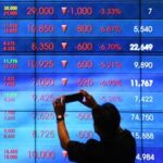 ihsg-sesi-i-ambruk-3,06-persen-ke-7.152-jumat-siang