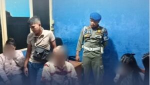 Satpol PP Padang Amankan Empat Penghuni Kos Putri