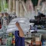 indonesia-bebaskan-bea-masuk-bahan-baku-plastik-mulai-mei