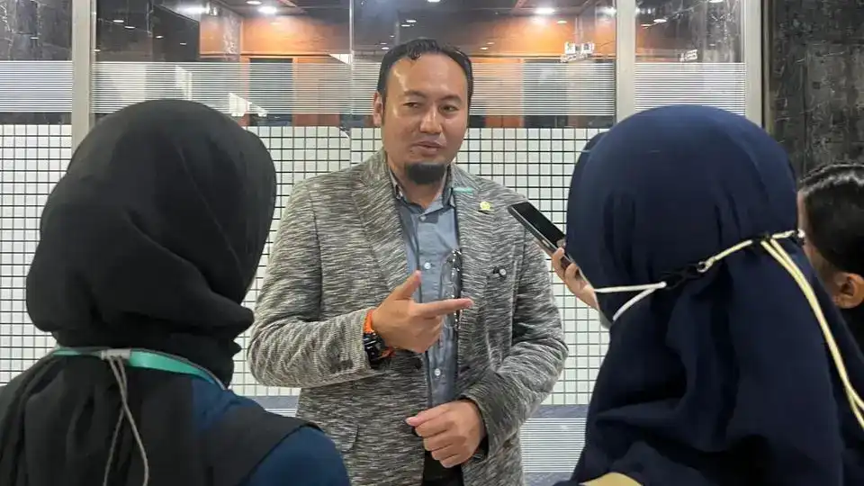 Rahmat Saleh Desak Evaluasi Total Keselamatan KRL Bekasi